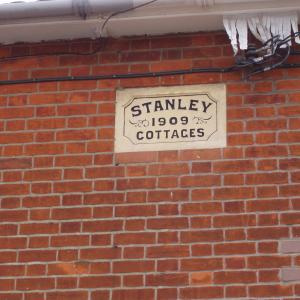 Prospect Place: Stanley Cottages