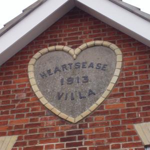 Orchard Road: Heartsease Villa
