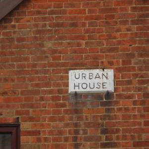 Urban Road: Urban House